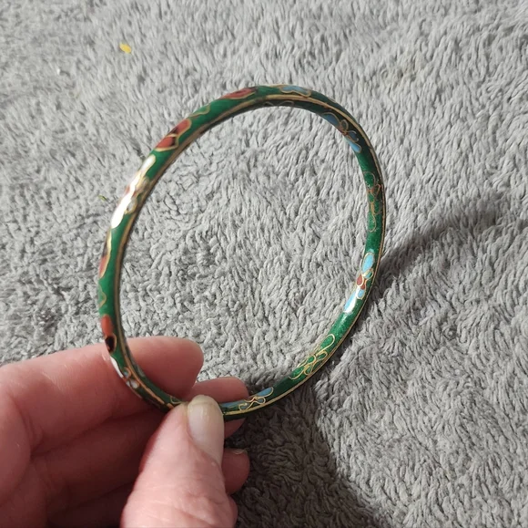 Floral Green Cloisonne Bangle Bracelet - Picture 2 of 3